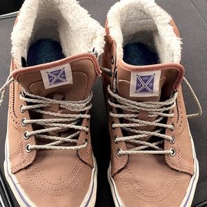 Vans Hana Beaman Sk8-Hi Sherpa Lined Leather Shoes Womens 8 Men’s 6.5